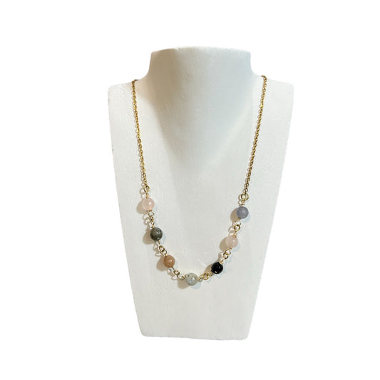 Collar engarzado con piedras de colores mc